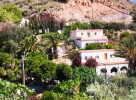Finca Ana Maria - Maisons d'hôtes rurales avec piscine, au coeur de l'Andalousie et proches de la mer，位于El Río Chico的酒店