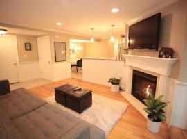 Peaceful 2BR near US Route 1 and Boston，位于Melrose的酒店