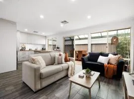 North Haven Days - Modern Comfort near the Beach