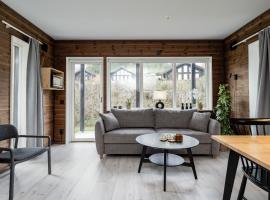 Bergsgården Lodge Järvsö - Ski In Ski Out med bastu invid Järvsöbacken - OBS!!! BYTESDAGAR ÄR ENDAST TORS O SÖND OBS!!!，位于耶尔夫瑟的酒店