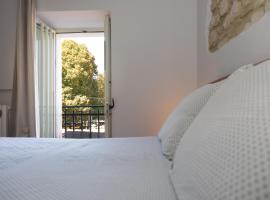 Casa Vacanza "Marinella"，位于苏尔莫纳的酒店