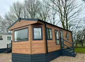 Westfield Lodge Retreat-Sleeps 6-Pet Friendly