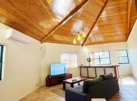 Tropical escape in central location Entire house