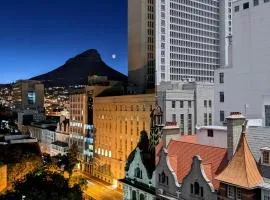 Taj Hotel Cape Town - luxury 5 star suites - very spacious with kitchenette, Lions Head views