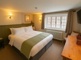 The Eight Bells Inn, Bolney，位于Bolney的酒店