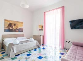 Appartamenti La Dimora di Parthenope Centro Storico，位于那不勒斯的自助式住宿