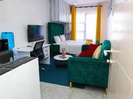 SkyAura Studio Kinoo