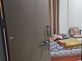 Lisa guest house，位于Kedārnāth的酒店