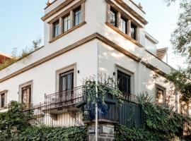 Pug Seal Polanco Anatole France，位于墨西哥城的酒店