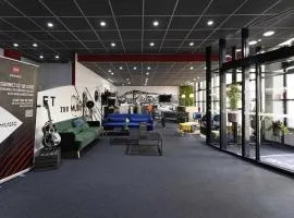 巴黎庞坦埃格利斯宜必思酒店