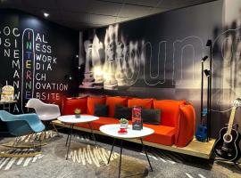 宜必思阿朗松酒店，位于阿朗松的酒店