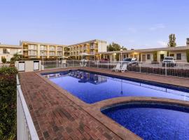 BreakFree Queanbeyan，位于昆比恩的酒店