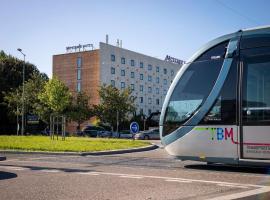 波尔多机场美居酒店，位于梅里尼亚克的酒店