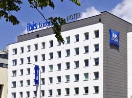 ibis budget Warszawa West Station，位于华沙的酒店