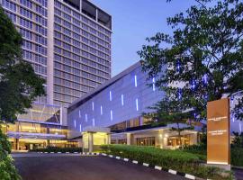 Grand Mercure Solo Baru，位于梭罗的酒店