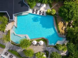 Novotel Rayong Star Convention Centre，位于罗勇的带泳池的酒店