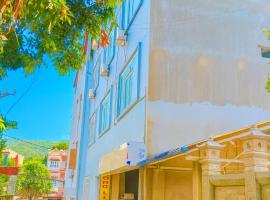 Phuong Linh Hotel，位于Bảo Lạc的酒店