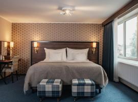 Home Hotel Slottsparken，位于林雪平的高尔夫酒店