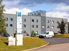 萨尔堡布尔宜必思快捷酒店 