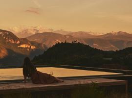 ALPIANA - green luxury Dolce Vita Hotel，位于沃兰的酒店