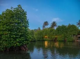 Water's Edge Villa Ahangama