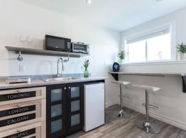 Orca Whale Suite Double Bed，位于Mobile的酒店