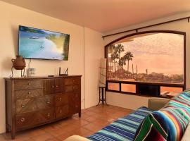 Puerto Nuevo Villa Las Conchas 2BR 2 BA with pool，位于Raulis的酒店