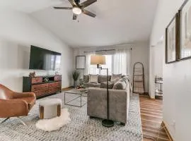 4901 Waller