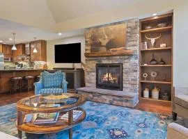 Ascent 405 by East West Hospitality