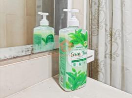 Newly Studio Nyaman U Residence 2，位于Bojongrarang的宠物友好酒店