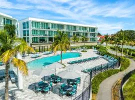 Harbor Island Beach Club 205