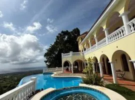 El Castillo Tropical Desconéctate de la civilización