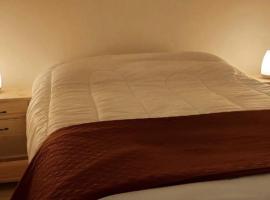 dpto GAMA a cuadras del corsodromo，位于瓜莱瓜伊的酒店