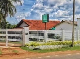 Castile inn，位于普塔勒姆的酒店