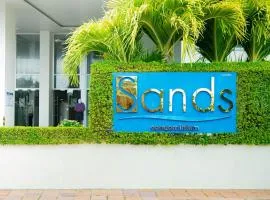 芭提雅瞰海无边泳景泳池健身房公寓 直达海滩椰子树旁