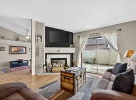 Tempe Oasis with Fire Pit & BBQ Lounge home