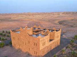 Palais D'escapade，位于Agafay的木屋