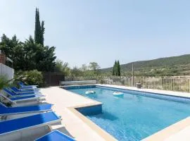 Appartement N°2 - Piscine Partagée