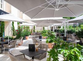 Le Louis Hotel Versailles Château - MGallery Collection，位于凡尔赛的酒店