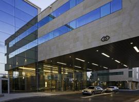 索菲特伦敦希斯罗酒店，位于希灵登的酒店