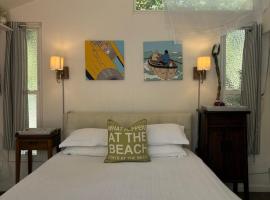 Aptos Coastal Studio Walk to Beach and Private Patio，位于阿普托斯的酒店