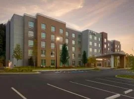 Fairfield by Marriott Inn & Suites Alpharetta Avalon Area