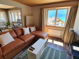 Apartment by Lake Brienz with lake view，位于Oberried的温泉住宿