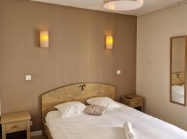 Hôtel Bistrot Chez Camille，位于Saint-Antoine的酒店