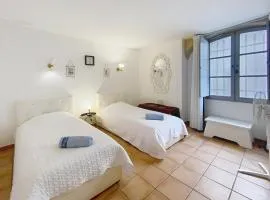 Le Gaveau superbe T3 médiéval Internet WiFi gratuit Arènes historiques