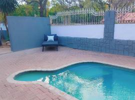 Eight Martjie Guesthouse，位于布里茨的酒店