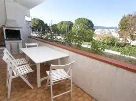 Trilocale con terrazzino a Marcelli - M025