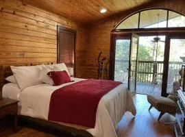 Lake Tuscaloosa Oasis