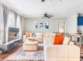 4BR Gameday Condo Walk to Stadium