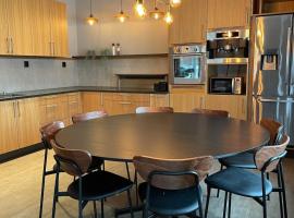 High standard apartment, 15 min to Romme Alpin，位于博伦厄的酒店